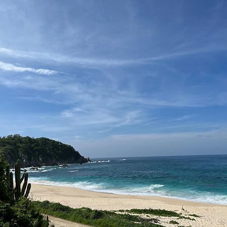 Manta Raya Hotel - Right On The Beach Cuatunalco Esterno foto